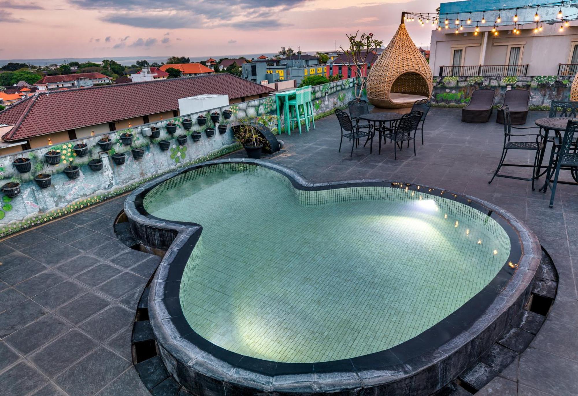 Boss Legian Hotel Powered By Archipelago Luaran gambar